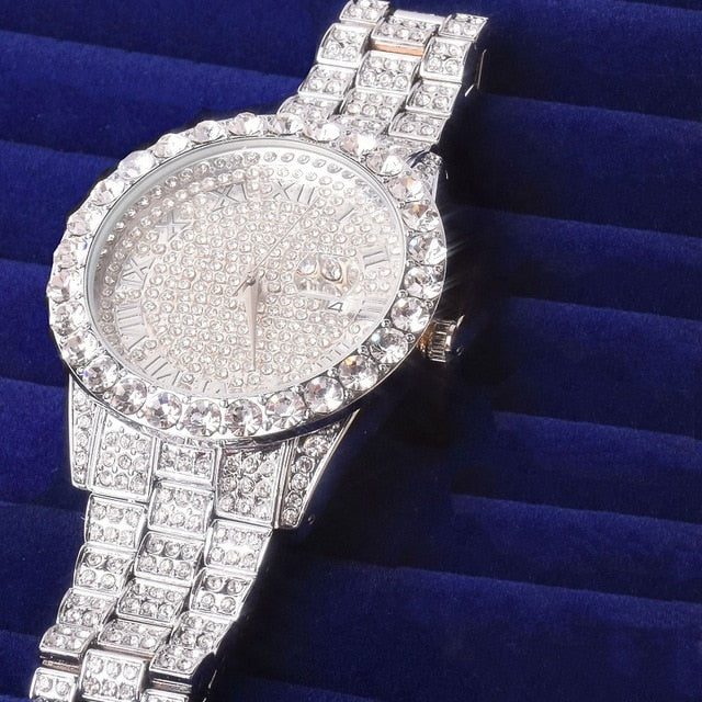 Reloj de lujo redondo helado